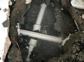 怀化市阳台漏水维修公司为您分享楼上楼下漏水怎么处理